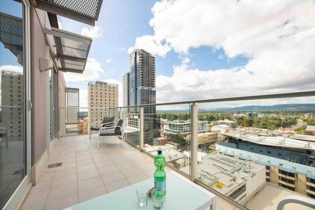 City Apartment, Pool & Carpark Adelaide Exterior foto